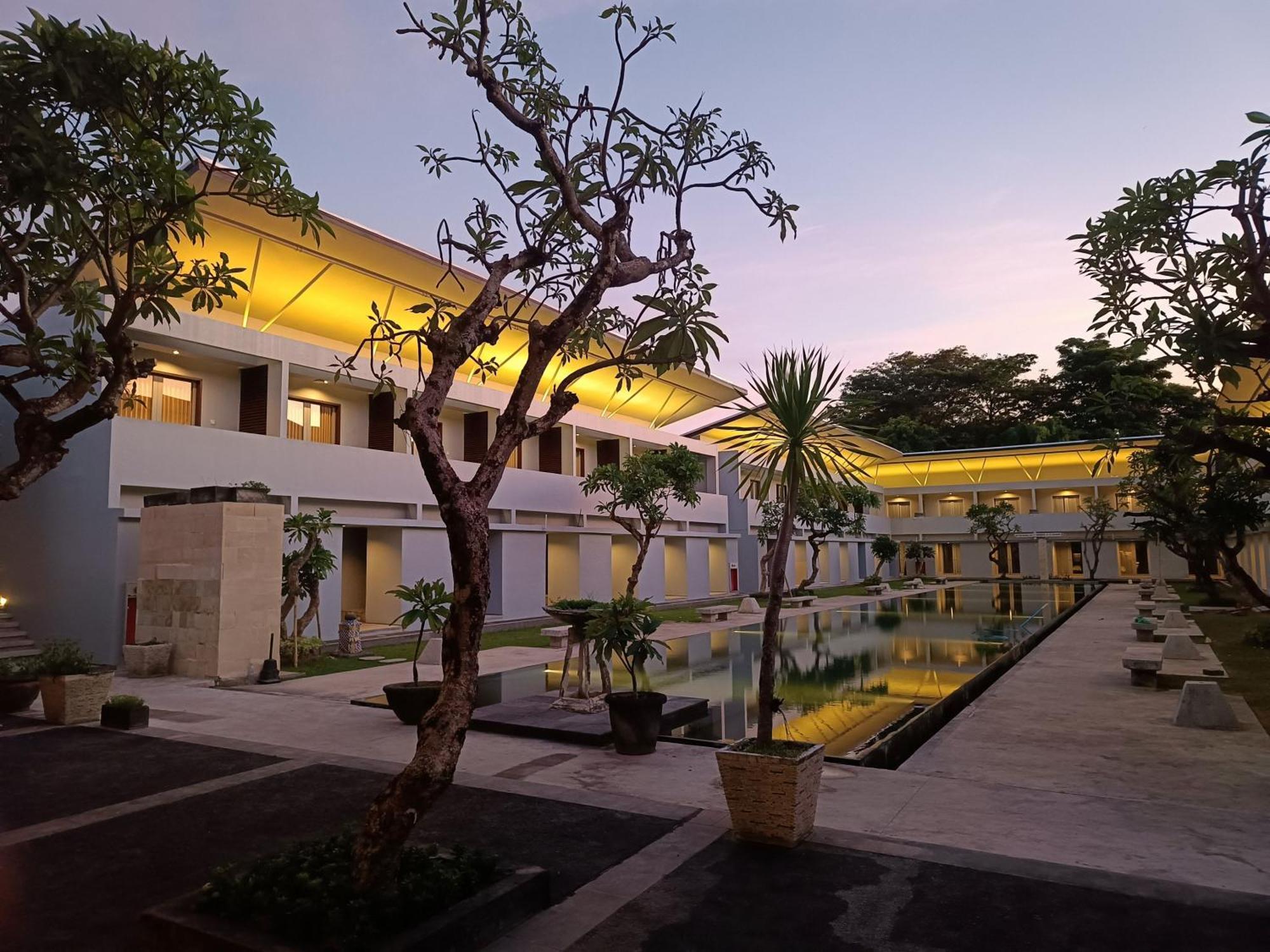 Kuta Living By Kamara Hotel Exterior photo