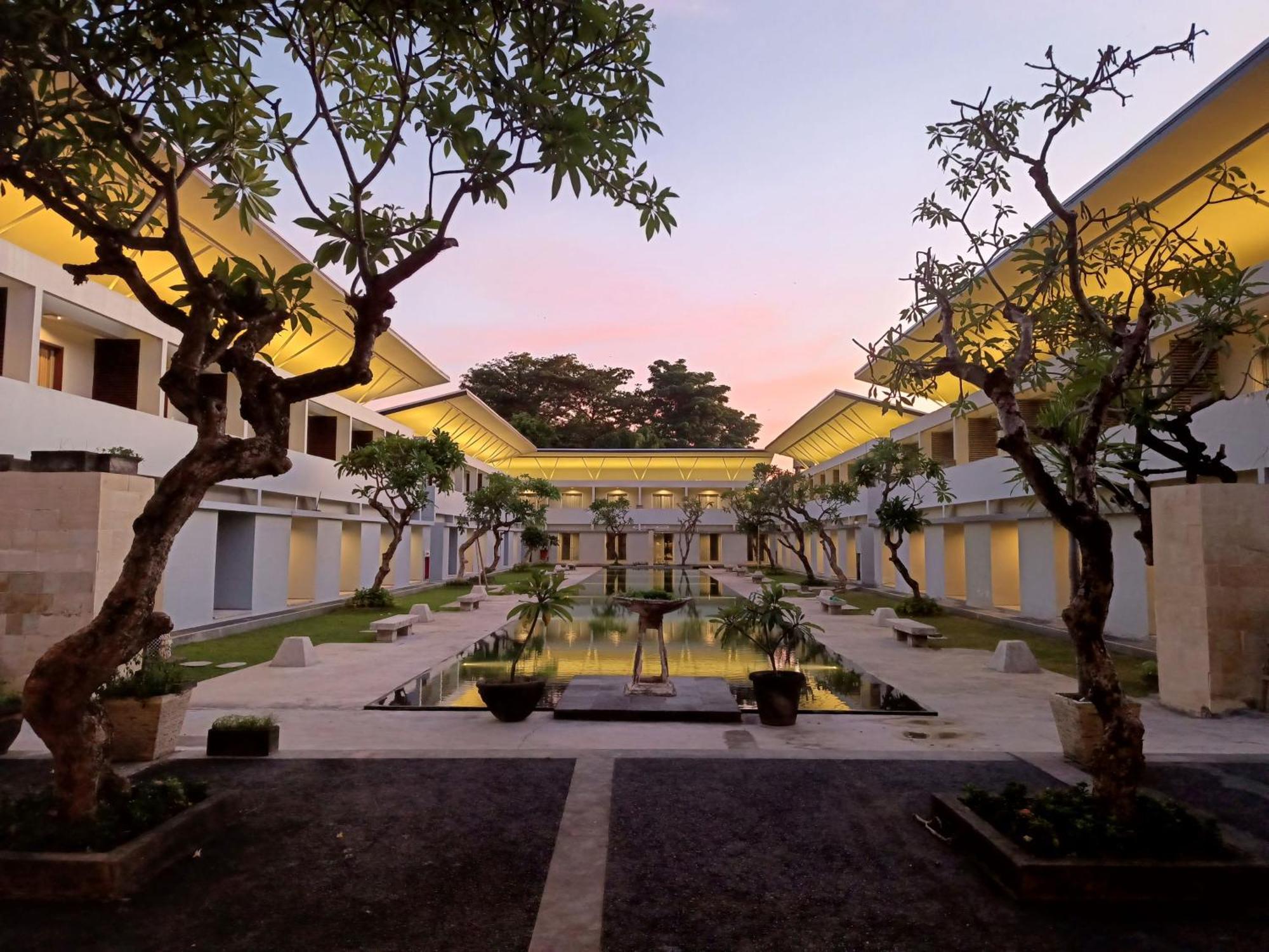Kuta Living By Kamara Hotel Exterior photo