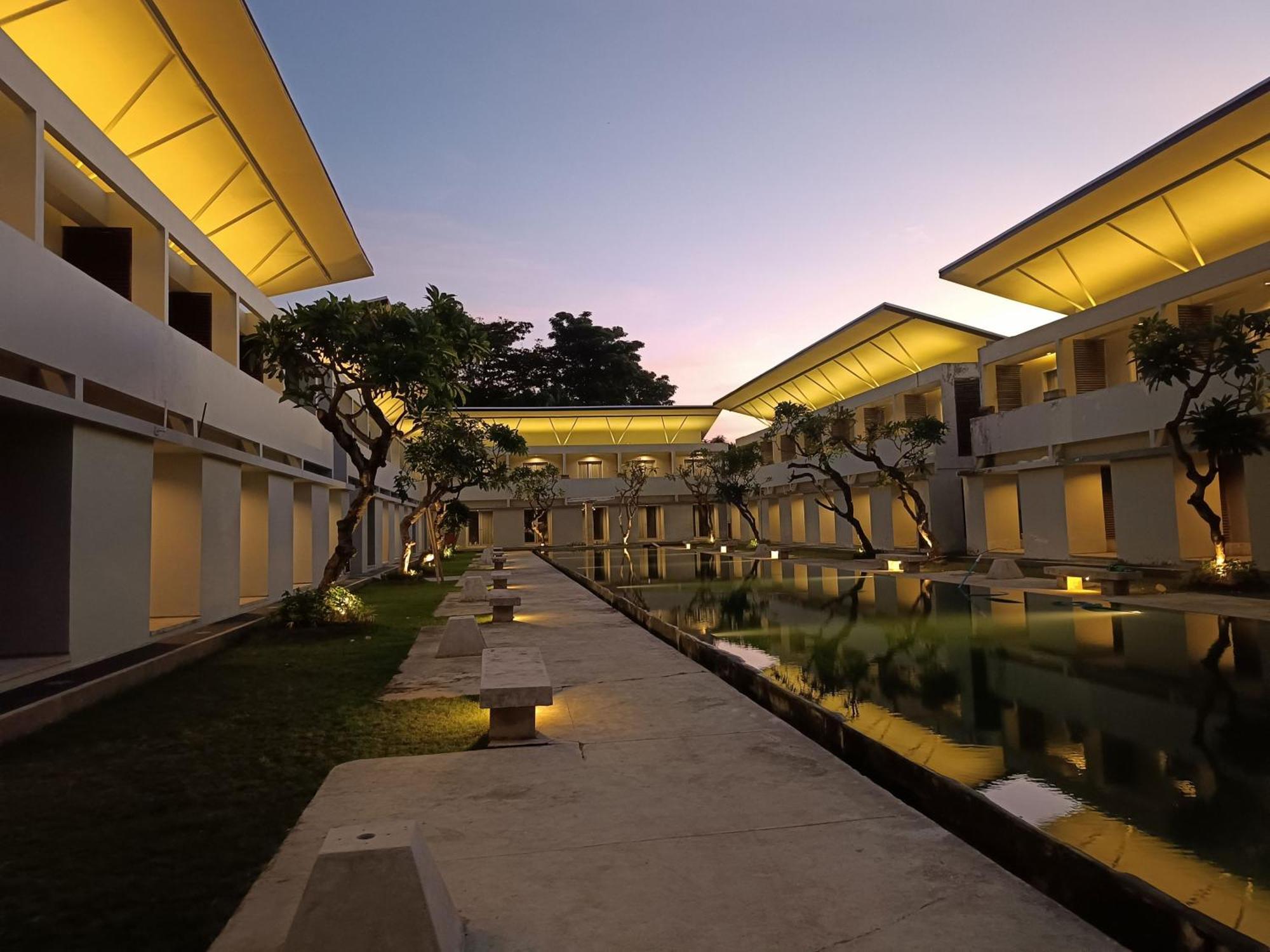 Kuta Living By Kamara Hotel Exterior photo